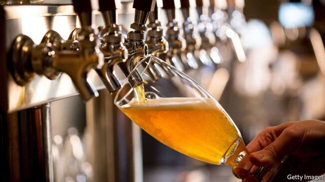 Bier bevat minder alcohol dan wodka